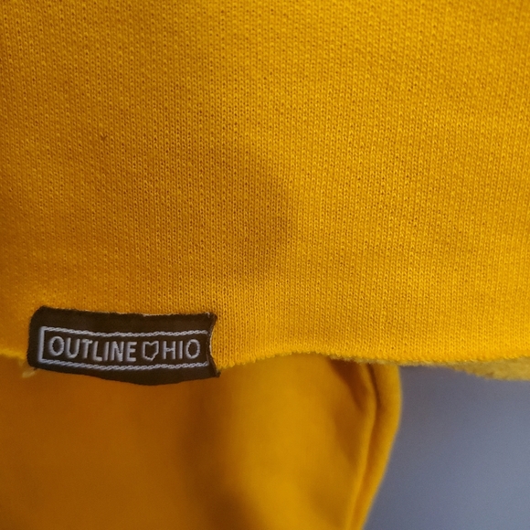 Outline Ohio Crop Top - Picture 4 of 5